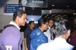 Shahrukh Khan leaves for London in Mumbai Airport on 29th July 2013 (10).JPG